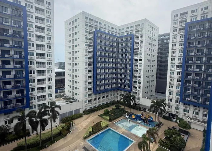 Sea Residences Sunset Point Apartment *