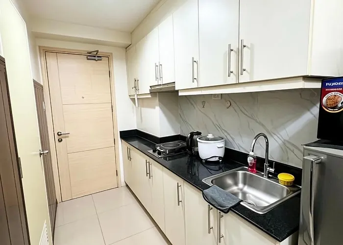 Sea Residences Sunset Point Apartment