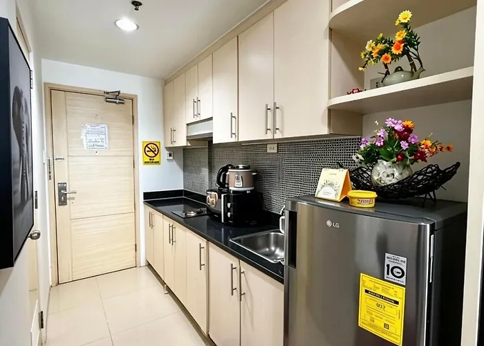 Sea Residences Sunset Point Apartment